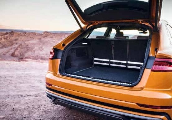Großzügiger Kofferraum des Audi Q8. Fotos: AUDI AG Großzügiger Kofferraum des Audi Q8. Fotos: AUDI AG