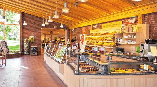 Auf dem Gut Wulksfelde gibt es jetzt auch sonntags Brot und Brötchen aus der Gutsbäckerei zu kaufen Foto: Gut Wulksfelde/D. Antonio Auf dem Gut Wulksfelde gibt es jetzt auch sonntags Brot und Brötchen aus der Gutsbäckerei zu kaufen Foto: Gut Wulksfelde/D. Antonio