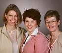 Das Team Beratung und Vermietung, Ricky Mundt, Beatrix Scholz und Caroline Flohr (v.li.) freuen sich auf die Besucher am Tag der offenen Tür. Foto: Rosenhof Das Team Beratung und Vermietung, Ricky Mundt, Beatrix Scholz und Caroline Flohr (v.li.) freuen sich auf die Besucher am Tag der offenen Tür. Foto: Rosenhof