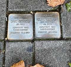 Es werden im Rahmen des Rundgangs die Billstedter Stolpersteine besucht Es werden im Rahmen des Rundgangs die Billstedter Stolpersteine besucht