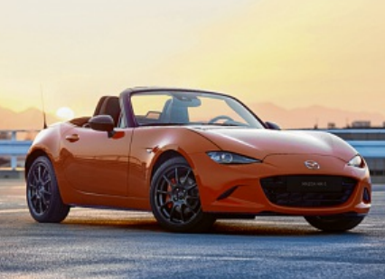 Fällt auf: der Mazda MX-5, lackiert in Racing Orange. FOTO: HERSTELLER Fällt auf: der Mazda MX-5, lackiert in Racing Orange. FOTO: HERSTELLER