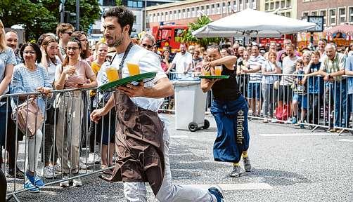 Auch das beliebte Kellnerrennen wird wieder stattfinden Auch das beliebte Kellnerrennen wird wieder stattfinden