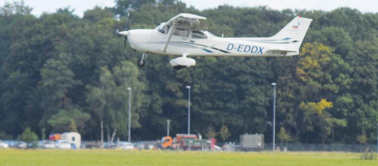 Diese einmotorigen Sportmaschinen starten von Heist unter anderem zu einem Flug durch die Lüfte Diese einmotorigen Sportmaschinen starten von Heist unter anderem zu einem Flug durch die Lüfte