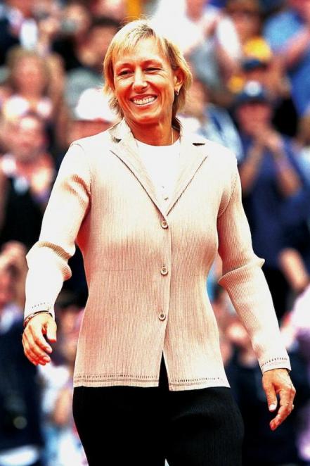 Martina Navratilova zofft sich zurzeit mit der BBC um die Höhe ihrer Reportergage. John McEnroe lacht sich ins Fäustchen. (Foto: Jürgen Hasenkopf) Martina Navratilova zofft sich zurzeit mit der BBC um die Höhe ihrer Reportergage. John McEnroe lacht sich ins Fäustchen. (Foto: Jürgen Hasenkopf)
