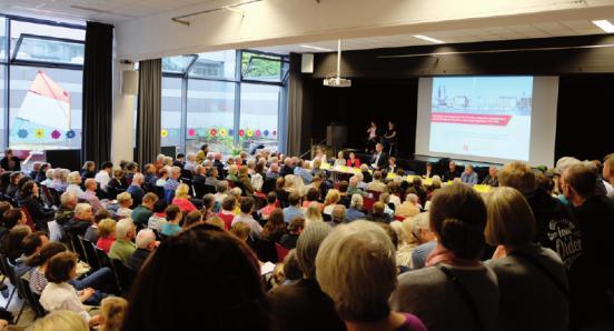 Reger Andrang bei der Inforveranstaltung zur ZEA in der Elbschule Othmarschen