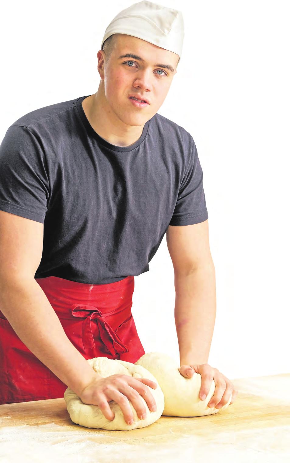 Carl-Anton Springer absolviert das duale Studium und arbeitet in Braak. FOTO: STEPHAN WALLOCHA Carl-Anton Springer absolviert das duale Studium und arbeitet in Braak. FOTO: STEPHAN WALLOCHA