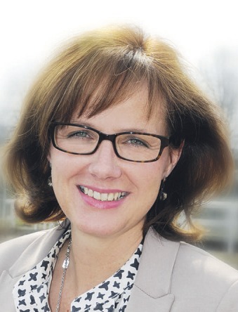 Sabine Lexow hat ihren Gästen im Parkhotel-Rosarium einiges zu bieten Foto: www.extras.de Sabine Lexow hat ihren Gästen im Parkhotel-Rosarium einiges zu bieten Foto: www.extras.de