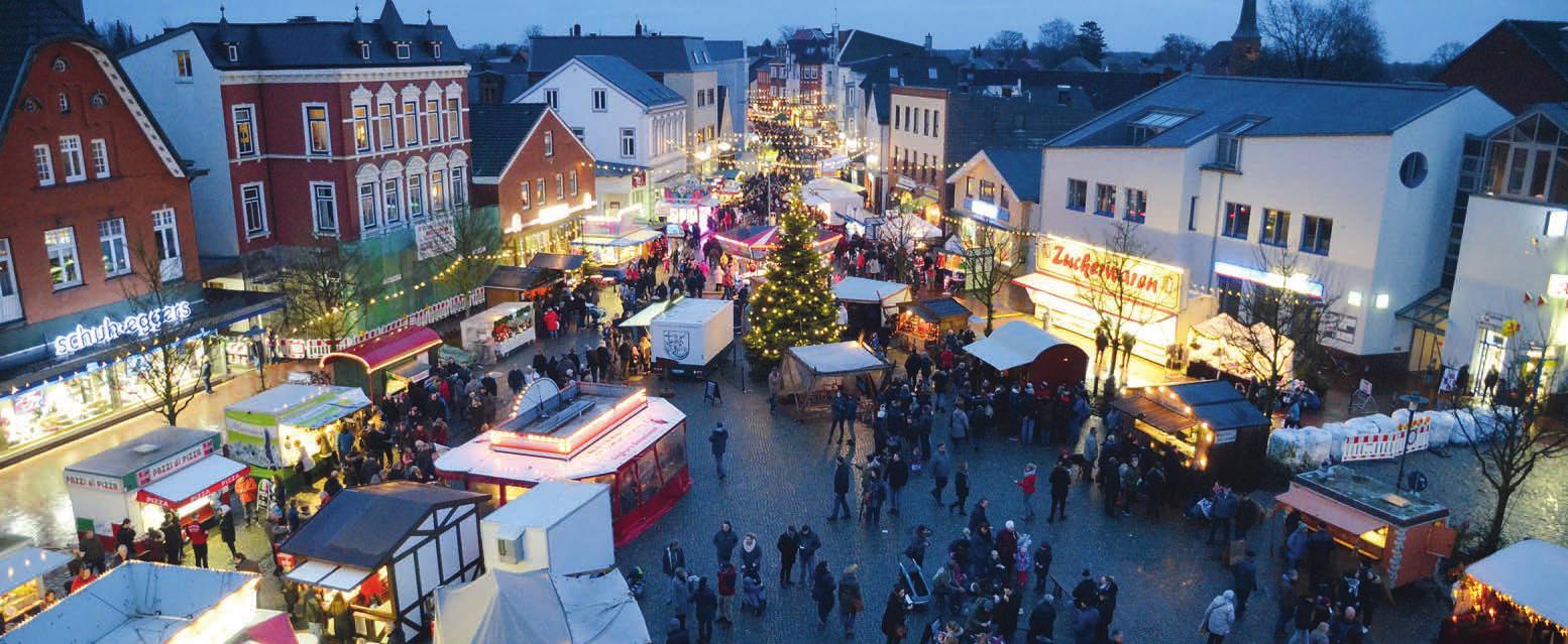Abends zeigt sich der Barmstedter Weihnachtsmarkt im Lichterglanz. Foto: Manuela Kiesling Abends zeigt sich der Barmstedter Weihnachtsmarkt im Lichterglanz. Foto: Manuela Kiesling