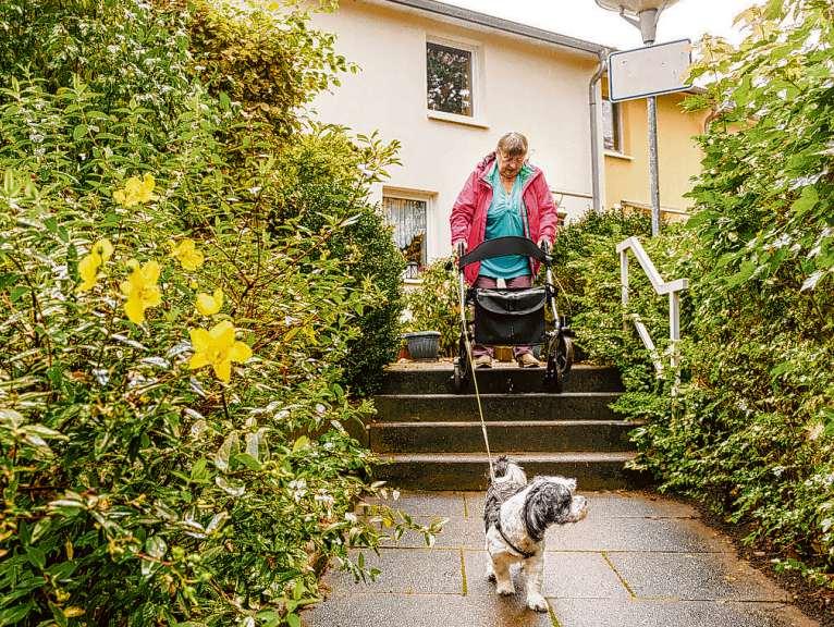 Mit dem Alter kommen die Einschränkungen, das spürt auch Erika Meger. Neue Ideen für eine bessere Alltagsbewältigung sind da willkommen Fotos: Heike Günther Mit dem Alter kommen die Einschränkungen, das spürt auch Erika Meger. Neue Ideen für eine bessere Alltagsbewältigung sind da willkommen Fotos: Heike Günther