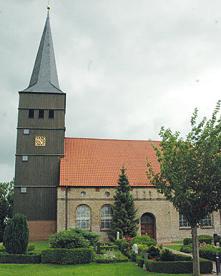 Die Heilige Dreikönigskirche in Haselau wurdeim Jahr 1251 erstmals urkundlich erwähnten Die Heilige Dreikönigskirche in Haselau wurdeim Jahr 1251 erstmals urkundlich erwähnten