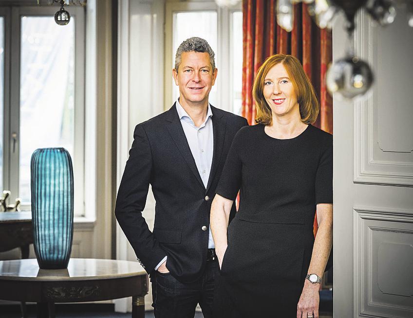 Wahre Kunstkenner: Christiana Stahl-Kerle, öffentlich bestellte und vereidigte Versteigerin, und Michael Kerle vom Auktionshaus Stahl. Wahre Kunstkenner: Christiana Stahl-Kerle, öffentlich bestellte und vereidigte Versteigerin, und Michael Kerle vom Auktionshaus Stahl.