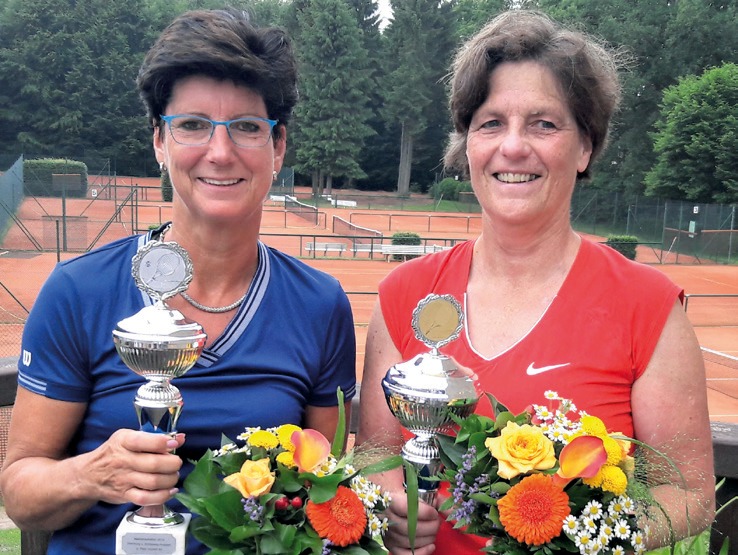 Damen 50: Silke Kloer-Hampe (UHC) schlägt Ursula Jeschke (TC Aspria) eng 6:4, 3:6, 10:8 Damen 50: Silke Kloer-Hampe (UHC) schlägt Ursula Jeschke (TC Aspria) eng 6:4, 3:6, 10:8
