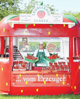 Die Verkäufer in den Erdbeer-Pavillons freuen sich auf den Start der Erdbeersaison Foto: Glantz Die Verkäufer in den Erdbeer-Pavillons freuen sich auf den Start der Erdbeersaison Foto: Glantz