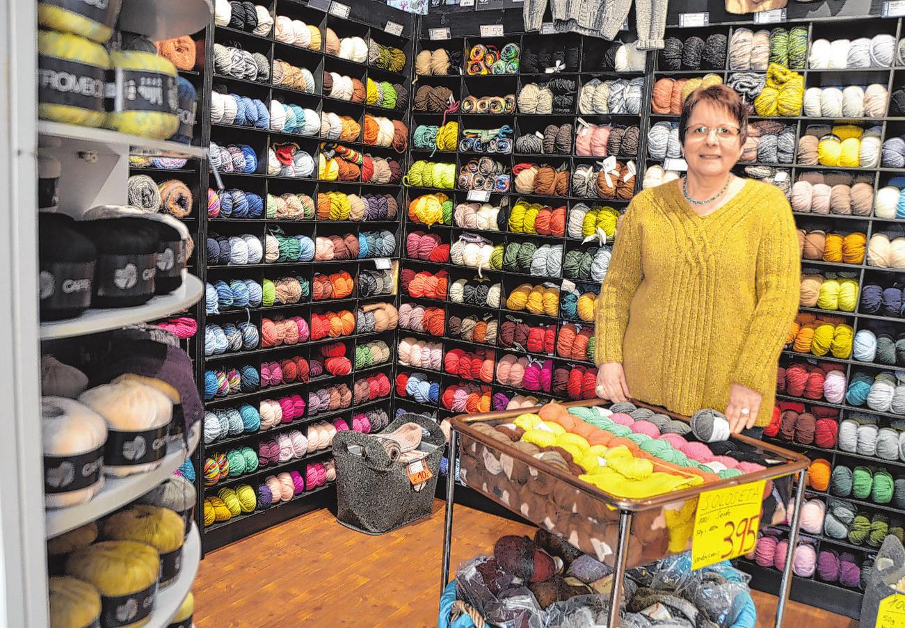 Kornelia Herr ist seit 27 Jahren in Eilbek und bietet alles rund ums Stricken an Foto: kg Kornelia Herr ist seit 27 Jahren in Eilbek und bietet alles rund ums Stricken an Foto: kg