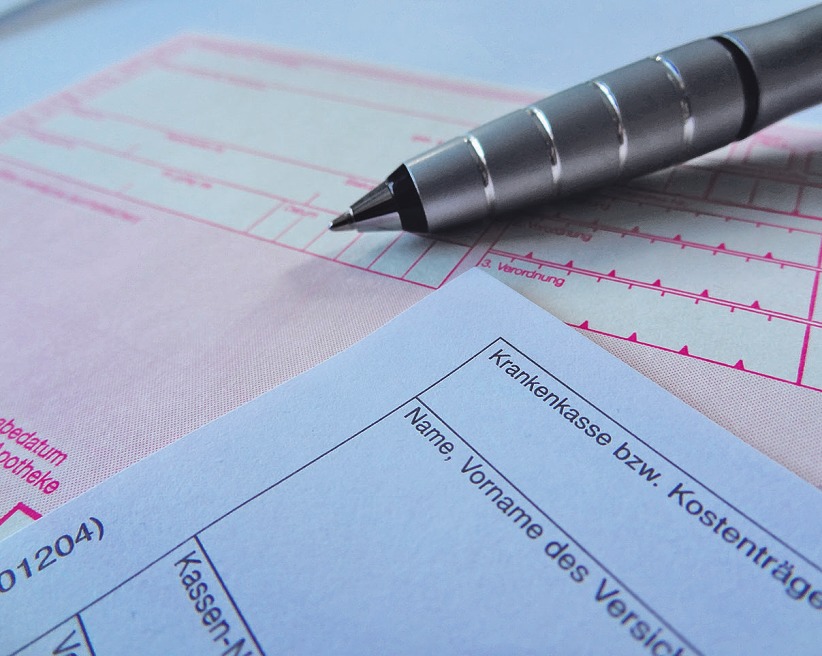Der zu erledigende Papierkram rund um die Krankenkostenabrechnungen ist für Beamte und Privatversicherte schwierg zu bewältigen. Foto: Matthias Preisinger/pixelio.de Der zu erledigende Papierkram rund um die Krankenkostenabrechnungen ist für Beamte und Privatversicherte schwierg zu bewältigen. Foto: Matthias Preisinger/pixelio.de
