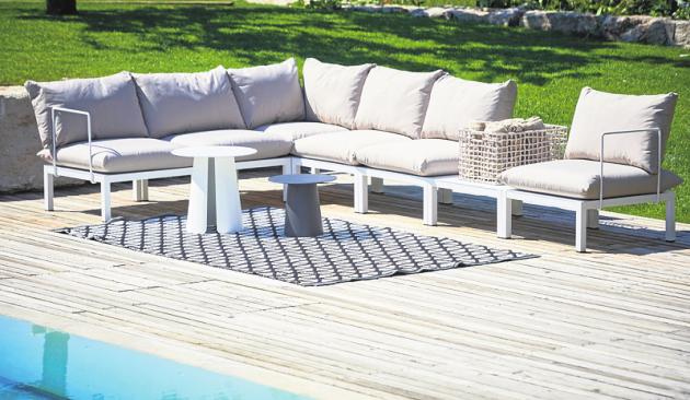 Jan Kurtz Fiam Domino: Diese Außenmöbel lassen sich zu einer Lounge-Landschaft kombinieren. FOTO: PR/ DIETER LEISTNER Jan Kurtz Fiam Domino: Diese Außenmöbel lassen sich zu einer Lounge-Landschaft kombinieren. FOTO: PR/ DIETER LEISTNER