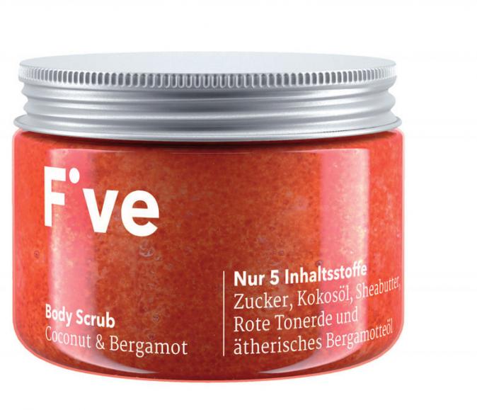 Das Five-Body Scrub mit Kokosöl und Bergamotte