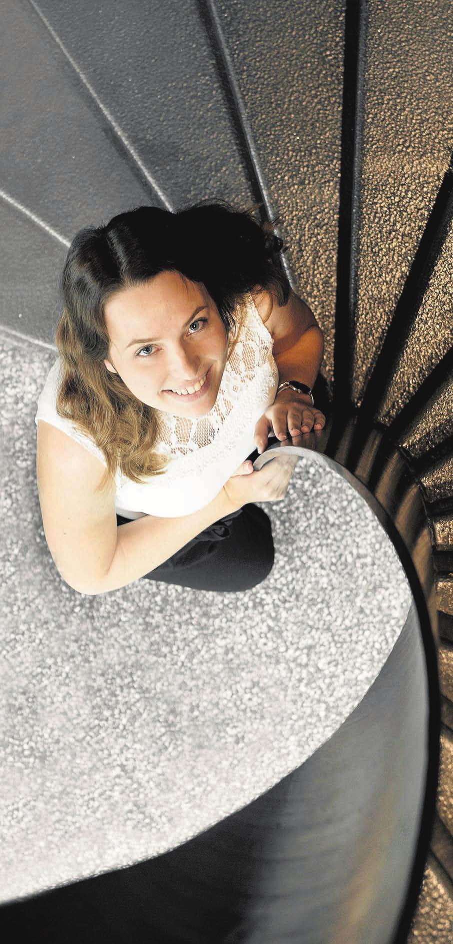 Nicoline Schumacher hat sich für eine Ausbildung zur Kauffrau für Marketingkommunikation bei Mutabor entschieden. FOTO: HEINER KÖPCKE Nicoline Schumacher hat sich für eine Ausbildung zur Kauffrau für Marketingkommunikation bei Mutabor entschieden. FOTO: HEINER KÖPCKE