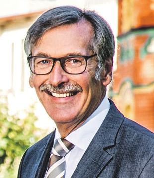 Alexander HörstelFachwirt der Grundstücks- und Wohnungswirtschaft Alexander HörstelFachwirt der Grundstücks- und Wohnungswirtschaft