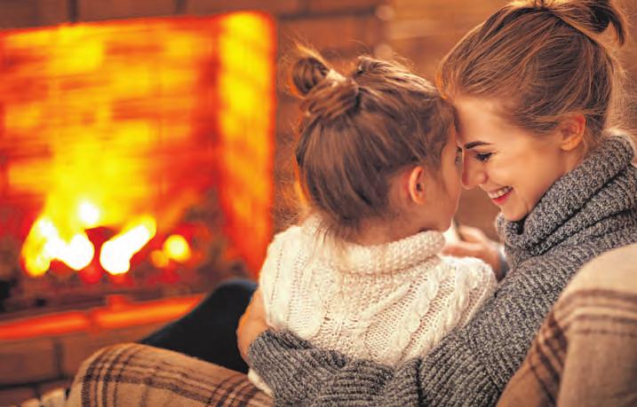 Harmonische Pastellfarben, sinnliche Naturmaterialien, natürliches Licht und die sanfte Wärme eines Kamins sind die wichtigsten Bausteine des Hygge-Wohnstils. Fotos: Adobe Stock Harmonische Pastellfarben, sinnliche Naturmaterialien, natürliches Licht und die sanfte Wärme eines Kamins sind die wichtigsten Bausteine des Hygge-Wohnstils. Fotos: Adobe Stock