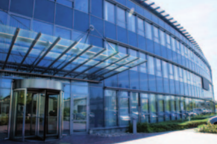 Von hier in alle Welt: die Zentrale an der Strusbek Von hier in alle Welt: die Zentrale an der Strusbek