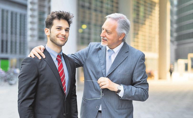 Das Lebenswerk zu sichern und eine Nachfolge zu organisieren ist für Unternehmer in der Regel schwierig. Foto: Minerva Studio (fotolia.de) Das Lebenswerk zu sichern und eine Nachfolge zu organisieren ist für Unternehmer in der Regel schwierig. Foto: Minerva Studio (fotolia.de)