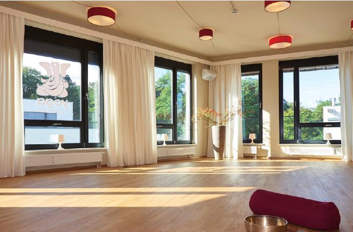 Beste räumliche Bedingungen für Yoga und Co.