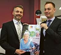 Bürgervorsteher Hendrik-C. Maier (links) und Felix Schmelzer veranstalten die Glinder Seniorentage Foto: jae Bürgervorsteher Hendrik-C. Maier (links) und Felix Schmelzer veranstalten die Glinder Seniorentage Foto: jae