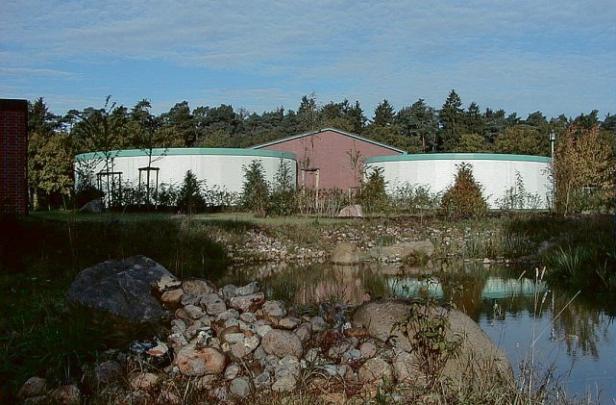 Das Gelände des Wasserwerks im Norderstedter Ortsteil Garstedt ist sehr naturnah gestaltet Fotos: Stadtwerge Das Gelände des Wasserwerks im Norderstedter Ortsteil Garstedt ist sehr naturnah gestaltet Fotos: Stadtwerge