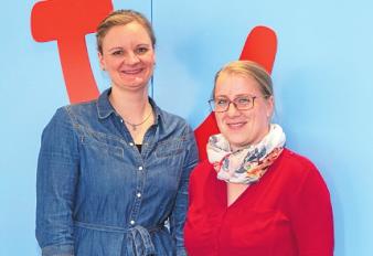 Anja Jost (li.) und Mitarbeiterin Stefanie Kusch vom TUI-Reisecenter freuen sich auf reisefreudige Kunden aus Schwarzenbek und Umgebung. Foto: Kasdorff Anja Jost (li.) und Mitarbeiterin Stefanie Kusch vom TUI-Reisecenter freuen sich auf reisefreudige Kunden aus Schwarzenbek und Umgebung. Foto: Kasdorff