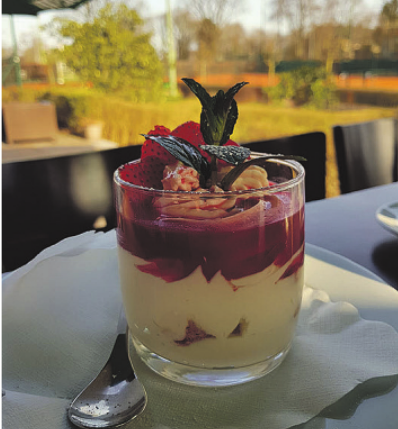 Stilvoll speisen kann man auch an den Festtagen im Restaurant Tunici in Norderstedt Stilvoll speisen kann man auch an den Festtagen im Restaurant Tunici in Norderstedt