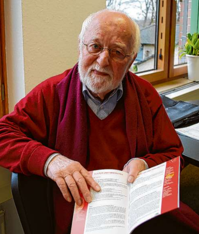 Udo Schwarz möchte mit seinen Kursen gern seinen Spaß an Opern teilen. Foto:Schult Udo Schwarz möchte mit seinen Kursen gern seinen Spaß an Opern teilen. Foto:Schult