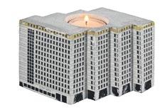 Die City-Hof-Funzel, eine Nachbildung der City-Hof-Hochhäuser Die City-Hof-Funzel, eine Nachbildung der City-Hof-Hochhäuser