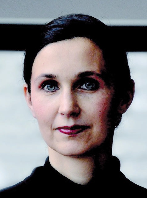 Rechtsanwältin Dr. Melanie Ramm, Fachanwältin für Mietund Wohnungseigentumsrecht,Tel. 87 08 02 92