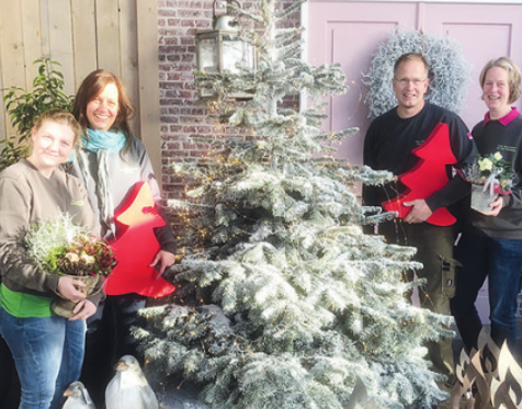 Mehr als 500 Werkstücke von modern nordisch bis verspielt und sehr klassisch präsentiert das Team von Neumanns Gartenwelt zur Adventsausstellung Foto: Skibbe Mehr als 500 Werkstücke von modern nordisch bis verspielt und sehr klassisch präsentiert das Team von Neumanns Gartenwelt zur Adventsausstellung Foto: Skibbe