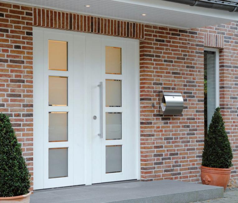 Sicher und attraktiv: Fenster und Türen von rekord