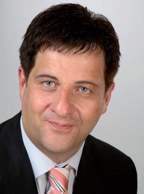 Harnald Henze, Wirtschaftsprüfer und Steuerberater, Tel. 688 77 21-0
