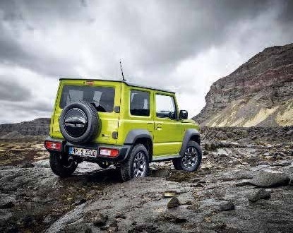 Angesagter Retrolook des Suzuki Jimny. Foto: SUZUKI Angesagter Retrolook des Suzuki Jimny. Foto: SUZUKI
