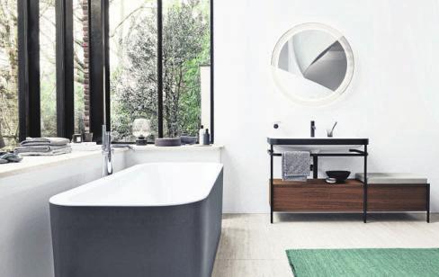 Badezimmer werden größer, Wannen dürfen freier stehen – und auch Holzoptiken kommen jetzt wieder in Mode. Badezimmer werden größer, Wannen dürfen freier stehen – und auch Holzoptiken kommen jetzt wieder in Mode.