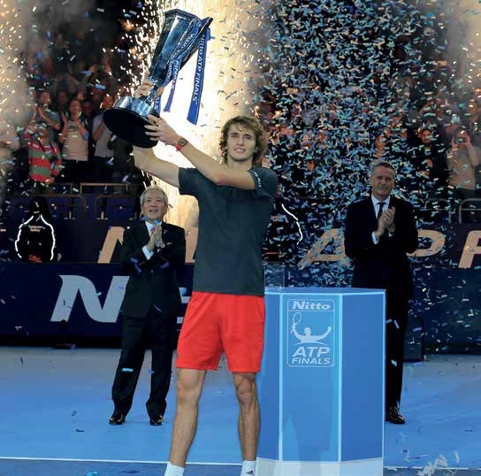 Weltmeister Alexander Zverev, der „gigantische Watvogel“. Foto: Jürgen Hasenkopf Weltmeister Alexander Zverev, der „gigantische Watvogel“. Foto: Jürgen Hasenkopf