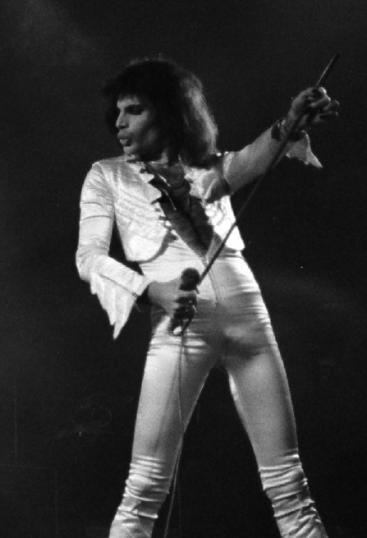 Freddie Mercury 1975 beim Hammersmith-Konzert in London