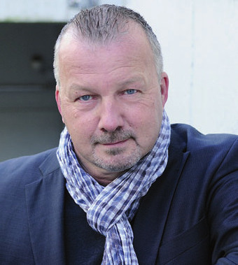 Der Bezirksabgeordnete Andreas Bernau