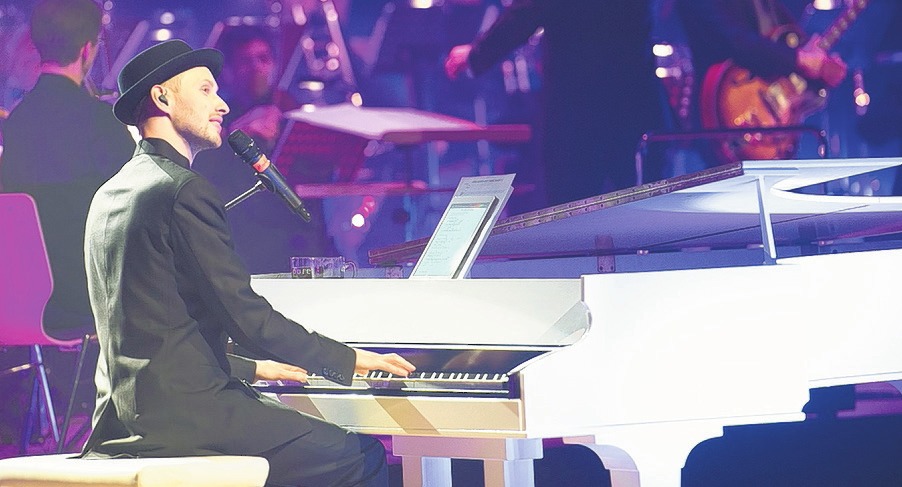 Pianist und Sänger Martin Schmitt haucht den Songs von Udo Jürgens neues Leben ein Foto: wb Pianist und Sänger Martin Schmitt haucht den Songs von Udo Jürgens neues Leben ein Foto: wb