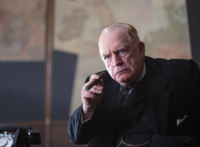 Winston Churchill in der Kommandozentrale. FOTO: SQUARE ONE/UNIVERSUM