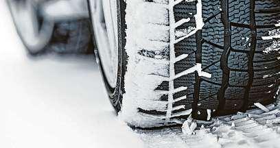 Wer ins Ausland zum Skifahren möchte, muss auf die jeweiligen Vorschriften achten. Foto: Dekra Wer ins Ausland zum Skifahren möchte, muss auf die jeweiligen Vorschriften achten. Foto: Dekra