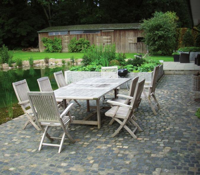 Gepflasterte Terrasse