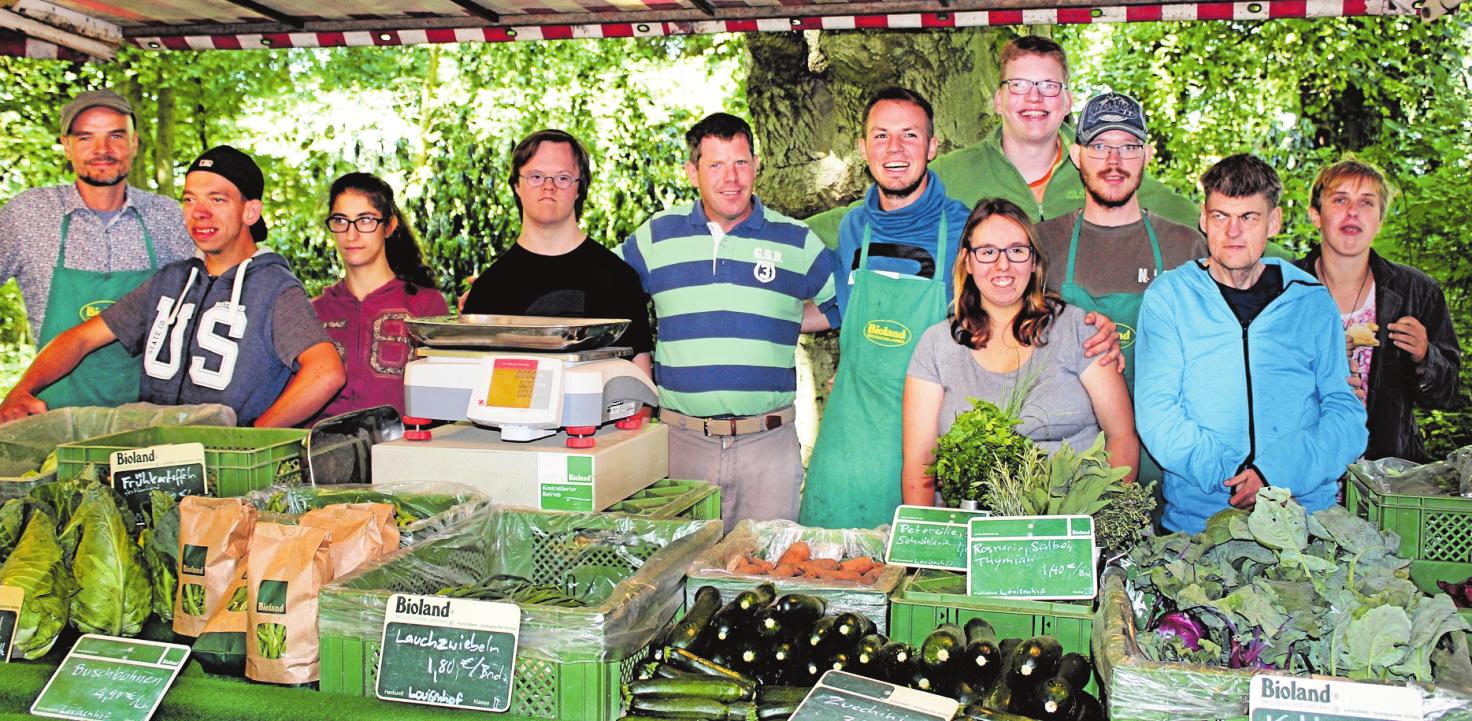 Saisonales Bioland-Gemüse vom Louisenhof wird auf dem Schwarzenbeker Wochenmarkt angeboten. Foto: Louisenhof (2) Saisonales Bioland-Gemüse vom Louisenhof wird auf dem Schwarzenbeker Wochenmarkt angeboten. Foto: Louisenhof (2)