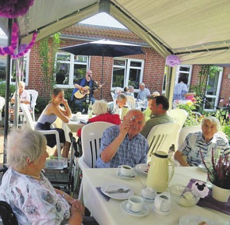 Für Abwechslung sorgt auch das Sommerfest Foto: Kuurs Hoff Für Abwechslung sorgt auch das Sommerfest Foto: Kuurs Hoff