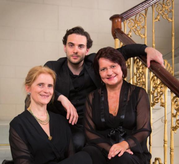 Ensemble Obligat Hamburg: Imme-Jeanne Klett, Flöte, Charles-Antoine Duflot, Violoncello, Anke Dennert, Cembalo FOTO: HOLGER BRAACK