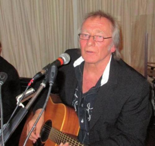 Claus Kollmeyer rockte mit seinen Stewballs im Goßlerhaus